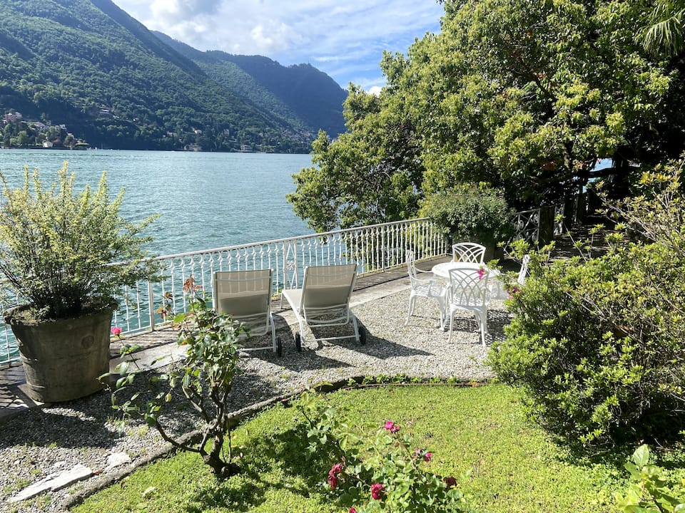 An art nouveau villetta on Lake Como, Laglio, Lombardy, Italy, photo 3 of 10