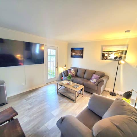 Top performing Airbnb: Townie Outport Oasis in Waterford Valley