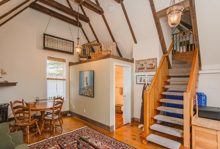 loft suite with bathroom, gas fireplace, little living room