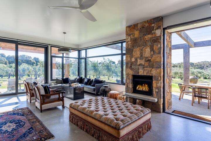 Ginahgulla Olive Estate I Private Properties gallery image 5