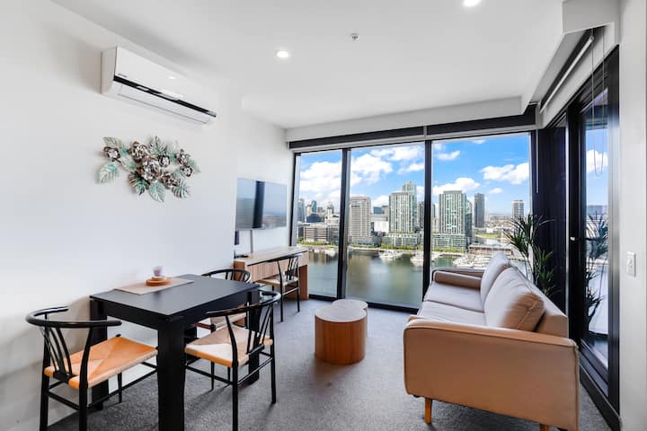Marina Tower - 21st Floor Apt With Beautiful View! - North Melbourne Railway Station