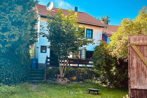"The Little Paradise" by Kata