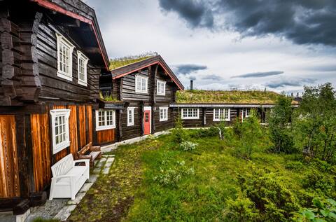 Charming Timber Lodge for Gathering & Celebrations