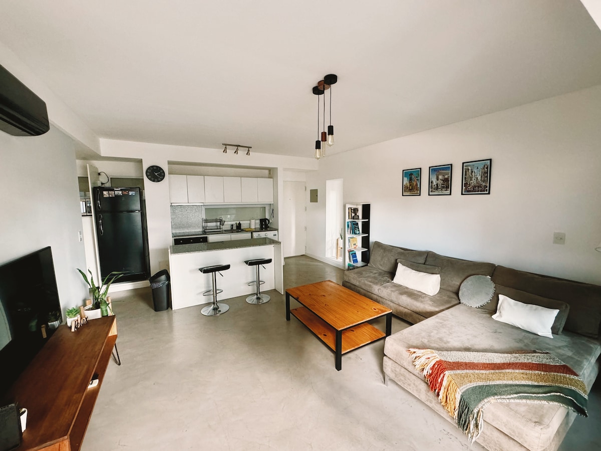 Departamento de 2 ambientes con balcón terraza en Núñez