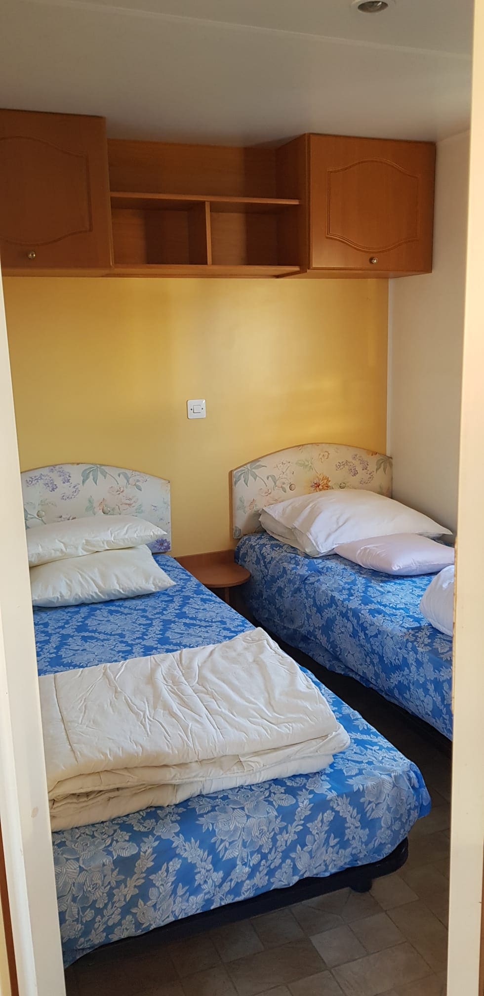 2 კომფორტული საწოლი ბავშვებისთვის ან ზრდასრულებისთვის