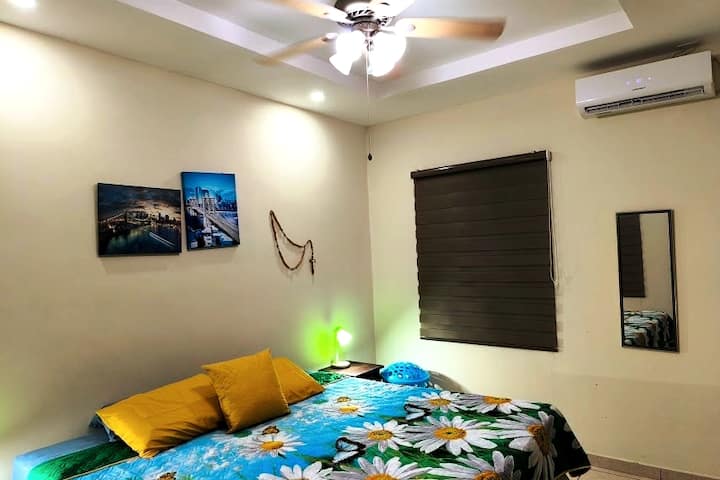 غرفة مريحة لشخصين