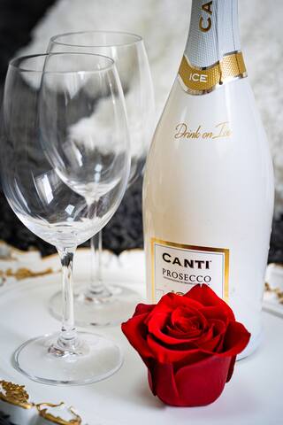 Moonlight Deluxe Suite gallery image 5