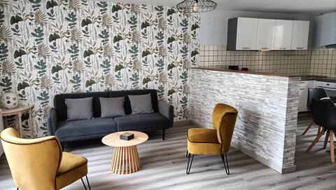 Furnished house in the center of Pleyben