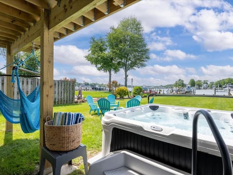 Waterfront Paradise on Seneca Creek w/Hot Tub