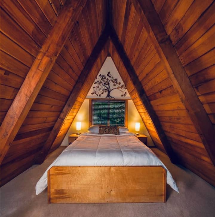 Cozy mountain cabin with views! - Cabins for Rent in Index