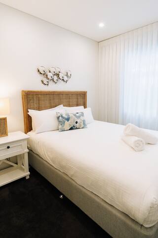 Exclusive 3 Bedroom Luxury Penthouse at The Rise gallery image 4