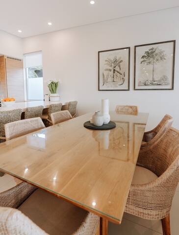 Exclusive 3 Bedroom Luxury Penthouse at The Rise gallery image 3