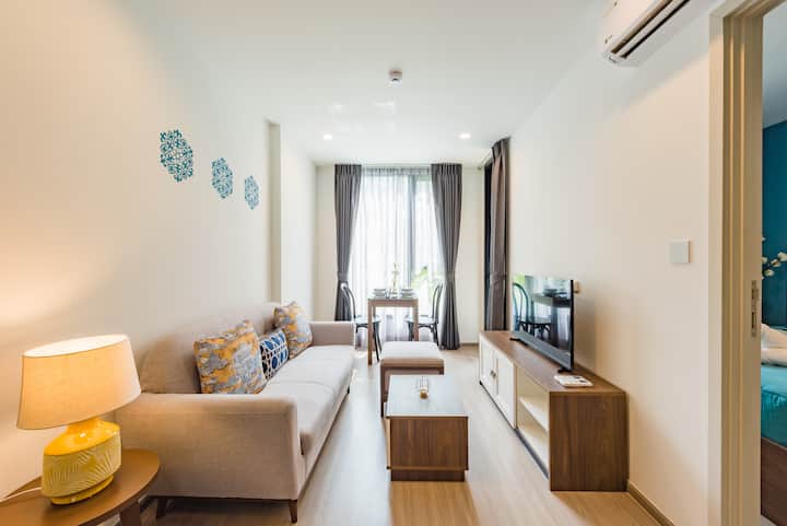 Luxury & Pool View Room Near Central Shopping Mall - Phuket