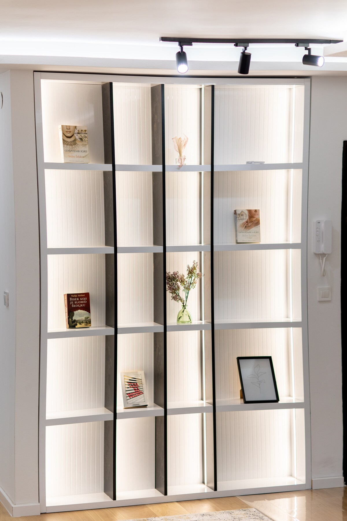 Old Town Heaven 3-bedroom apartment with balcony