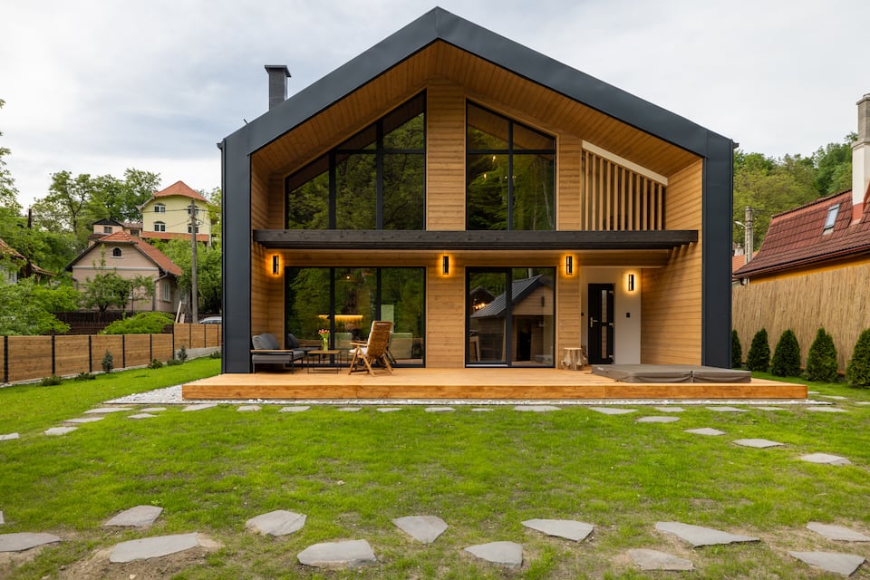 Top-earning Airbnb listing in Sovata, 4 bedrooms