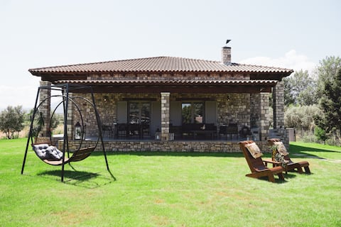 Pietra Villa Akoli beach