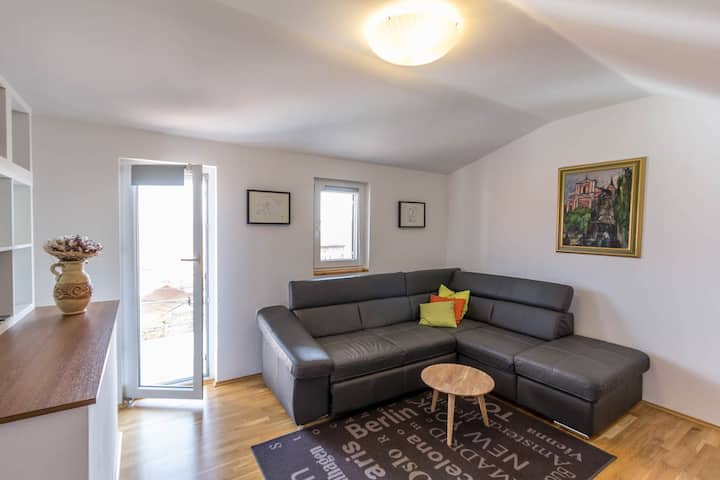 House Costabona (4+1) | Terrance - Izola
