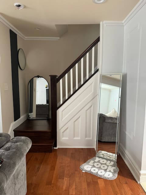 2BD2 Bath stay 13 mins NWK Airport and Met Stadium
