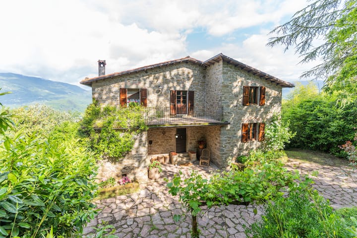 Villa Buriconti - Peaceful Countryside Retreat