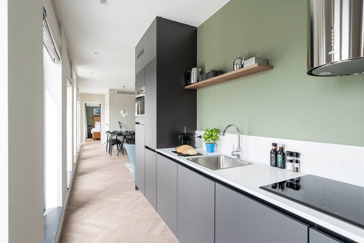 Numa | XL 2 Bedroom Apartment w/ Terrace, Sofa Bed gallery image 5