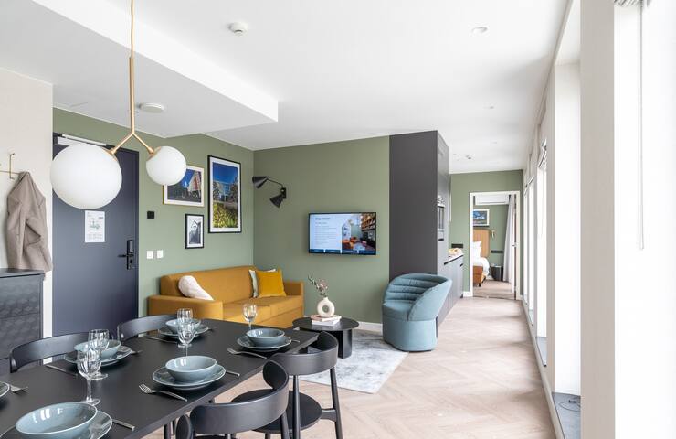 Numa | XL 2 Bedroom Apartment w/ Terrace, Sofa Bed gallery image 3