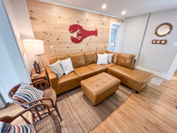 Cozy Coastal Retreat near Sandy Beach, Rockland