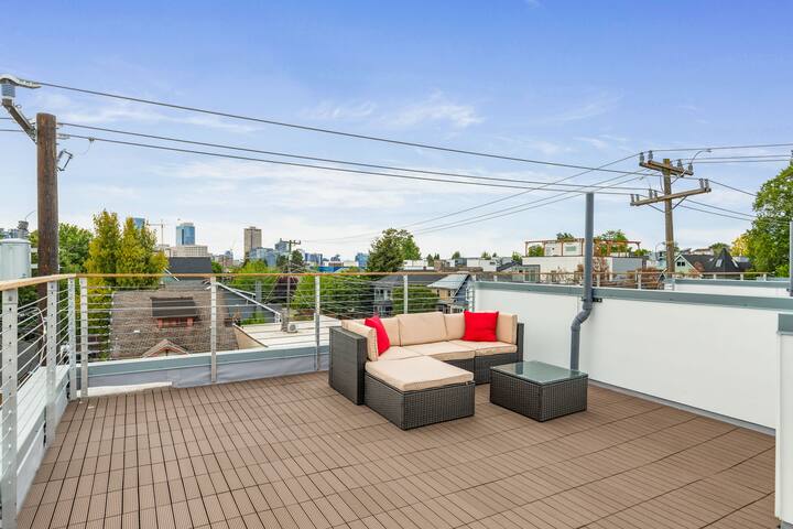 CapHill 4B4B Duplex w/roof deck Sleeps 12 gallery image 5