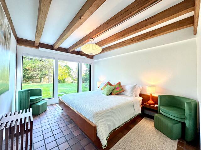 Extraordinary Newport Beach Retreat gallery image 4