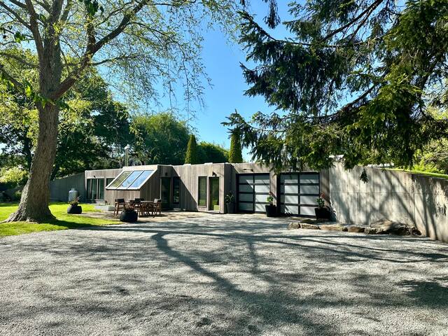 Extraordinary Newport Beach Retreat gallery image 3