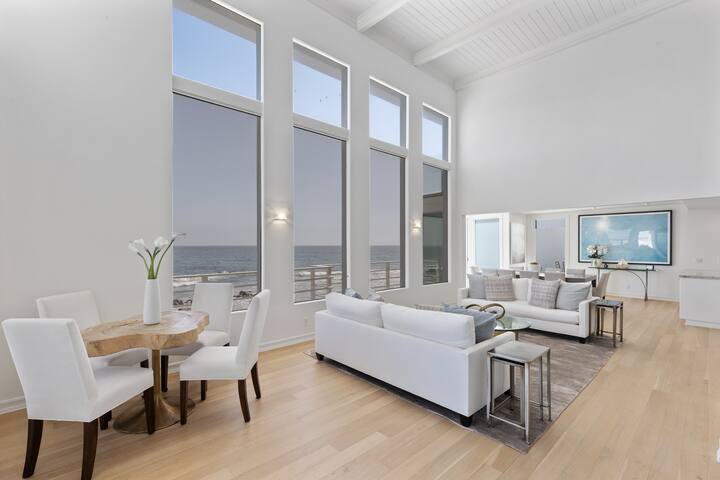 Malibu Shores Retreat Ocean Views • Gym, Fireplace gallery image 2