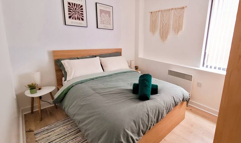 Modern Apartment in Ancoats, MCR gallery image 4