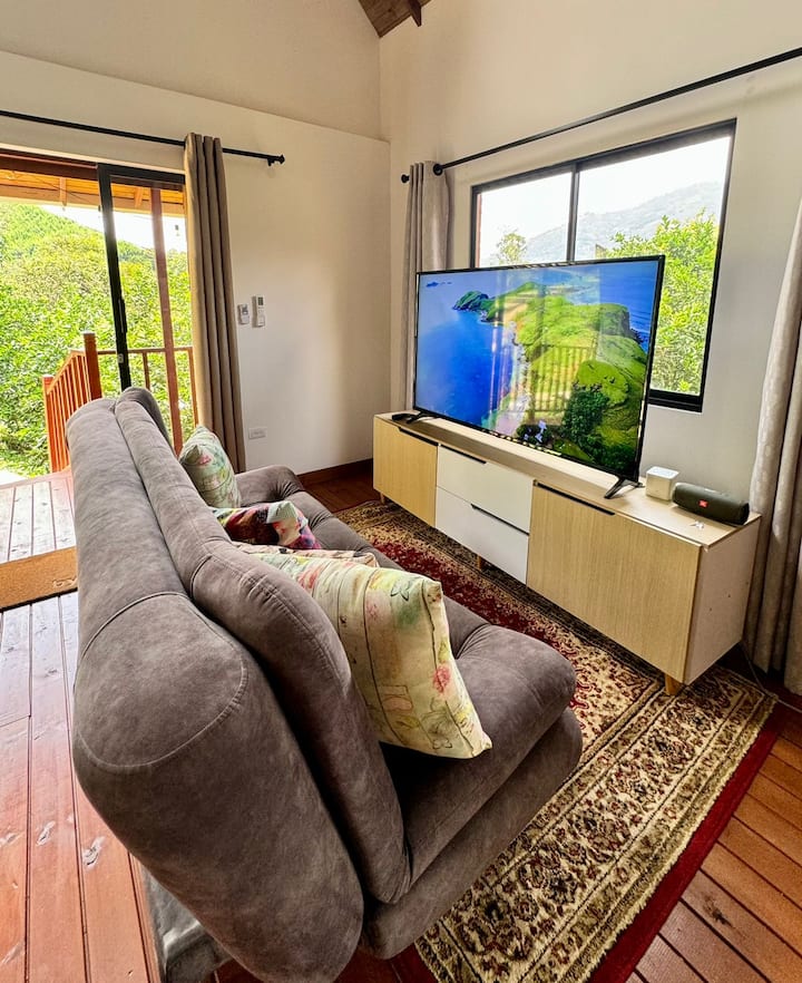 Hermosa Cabaña En Girardota Con A/c, Jacuzzi,vista - Antioquia