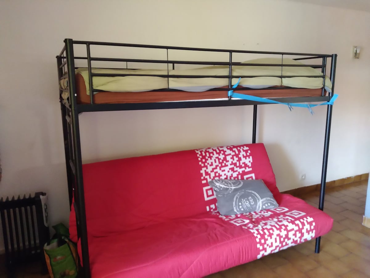 Airbnb performant: Studio with pool near beach à Agde