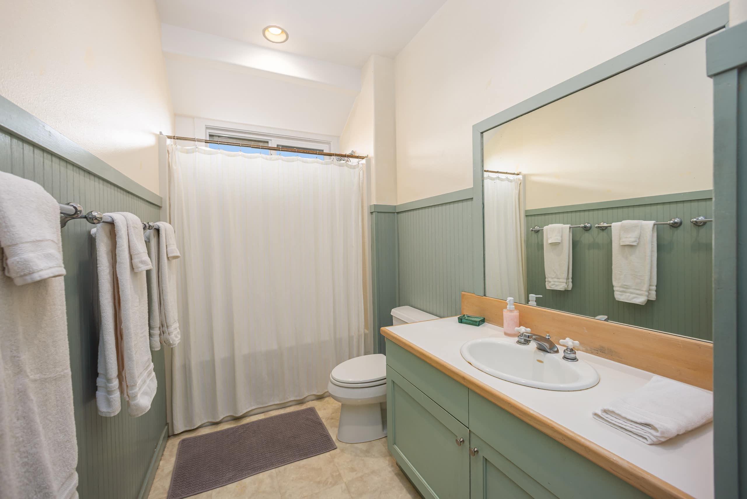 Home in Holualoa · ★4.91 · 4 bedrooms · 6 beds · 3 private baths - Image 11