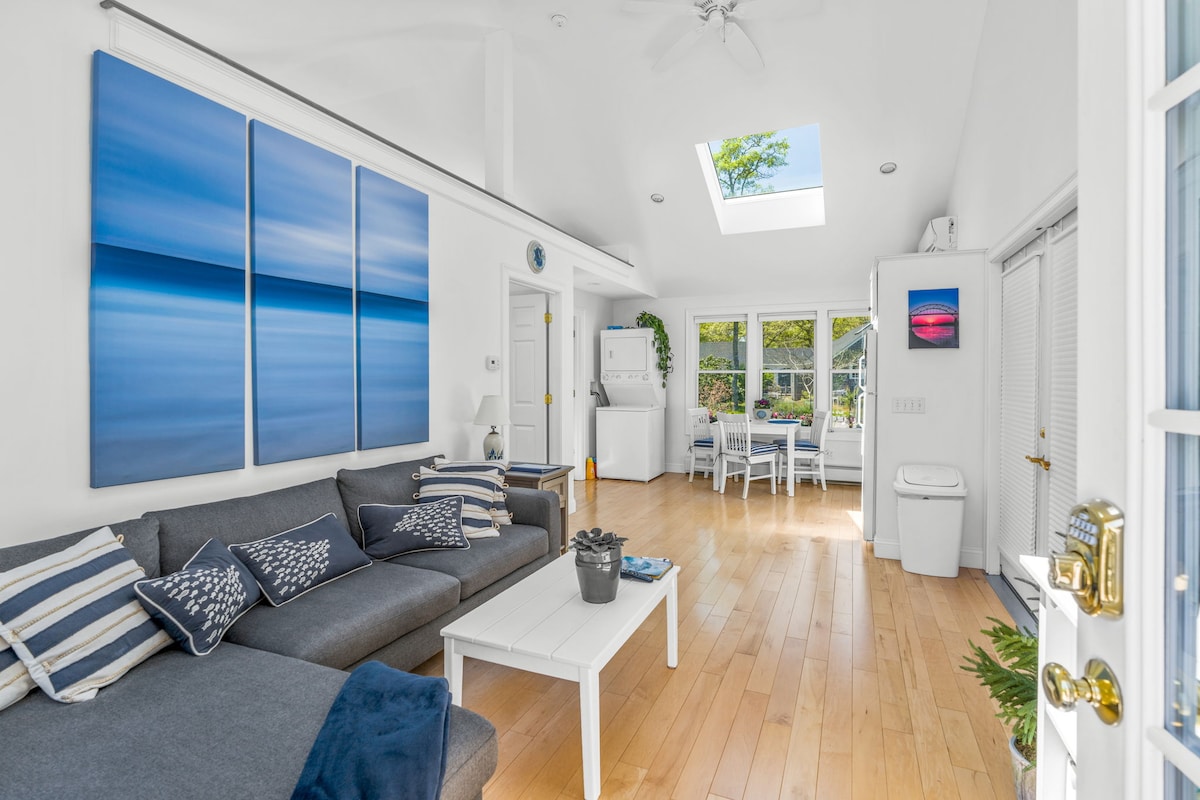 Top Airbnb: Bright & Cozy with Patio, Grill near Beach & Golf in East Harwich