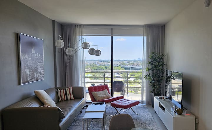 5350 Park Doral Downtown  Luxury Apartment. - Doral, FL