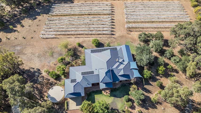 Bedfordale Vineyard Estate gallery image 3