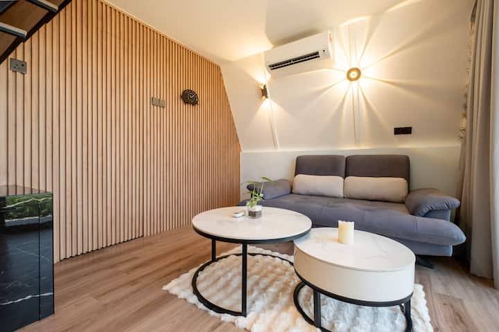 Cabin Type A Double Storey - Mantin