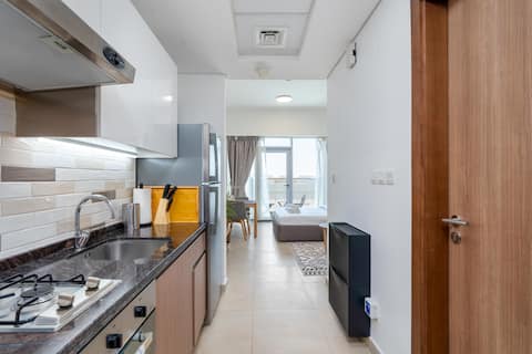 Top performing Airbnb: Nice studio in Al Furjan in Jebel Ali First