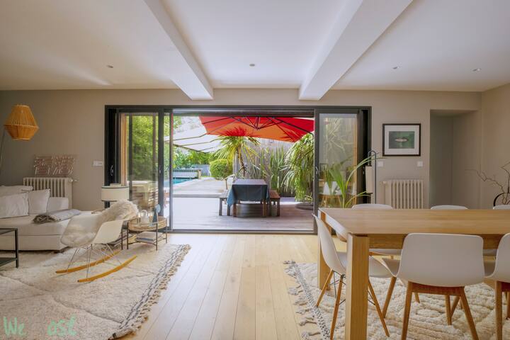 Sublime Villa with swimming pool for 8 people