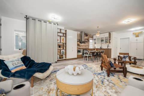 Sky Lounge at Nantasket Beach