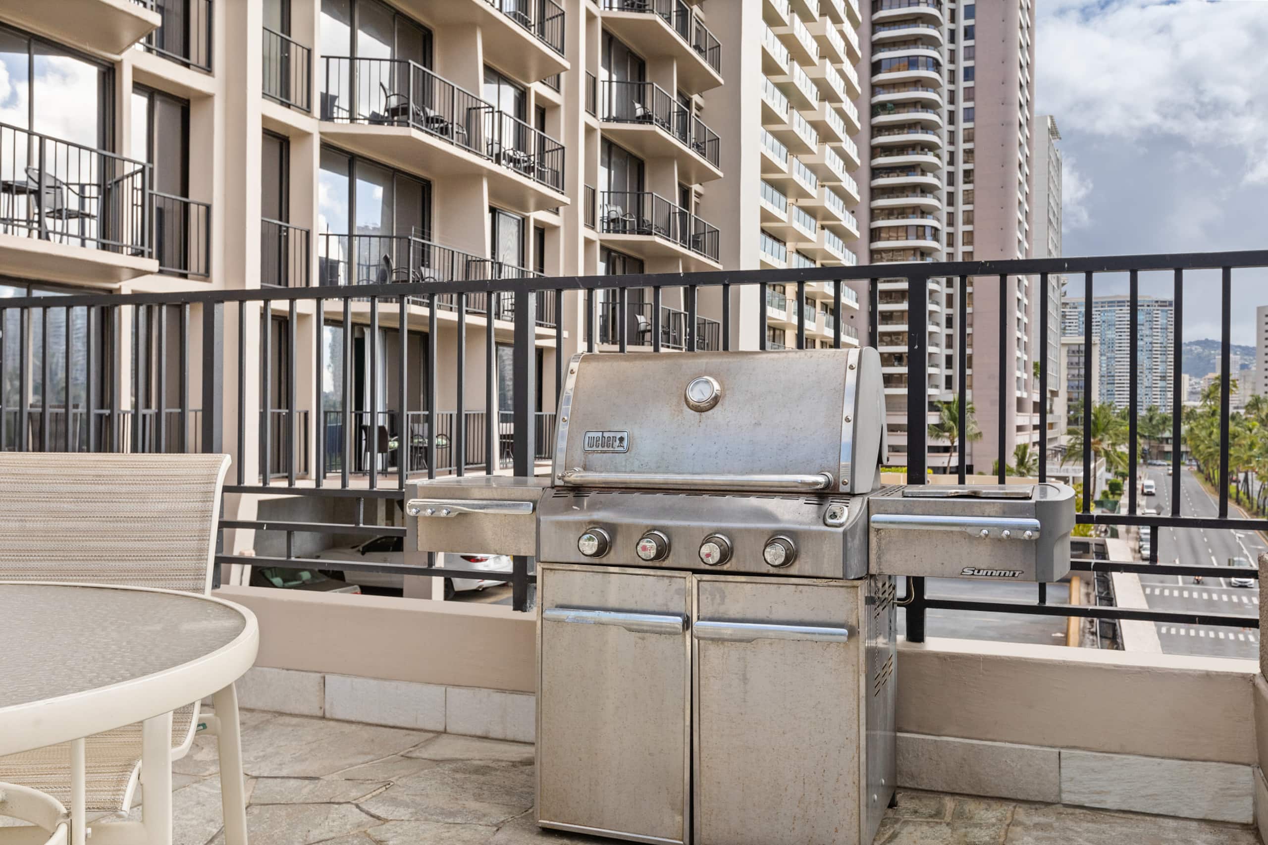 Studio w/pool & balcony + BBQ - Image 10