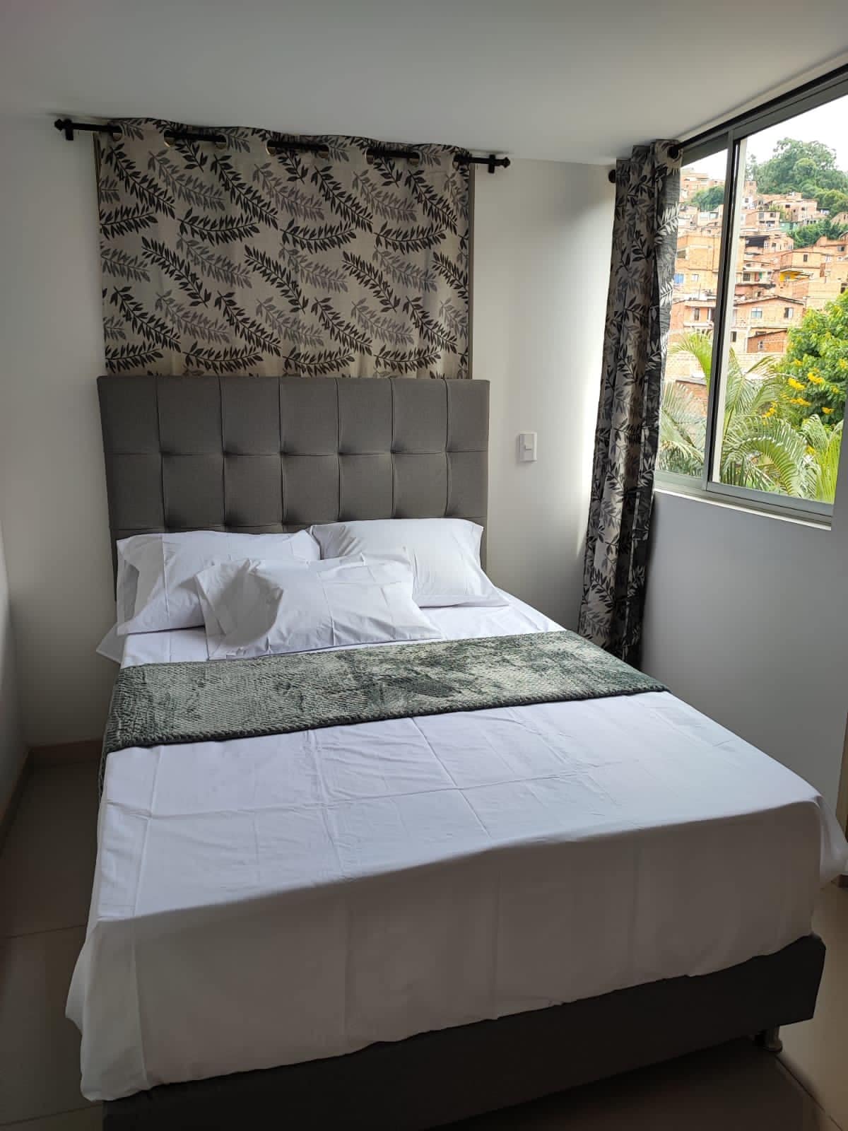 غرفة النوم 2