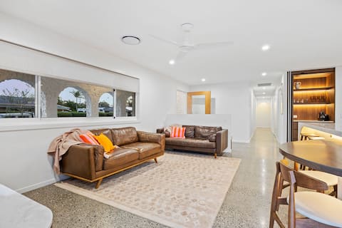 Top performing Airbnb: Solis House - Gold Coast / NSW, spacious home. in Tweed Shire Council