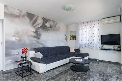 Popular Airbnb listing: Family Harmony in Plano