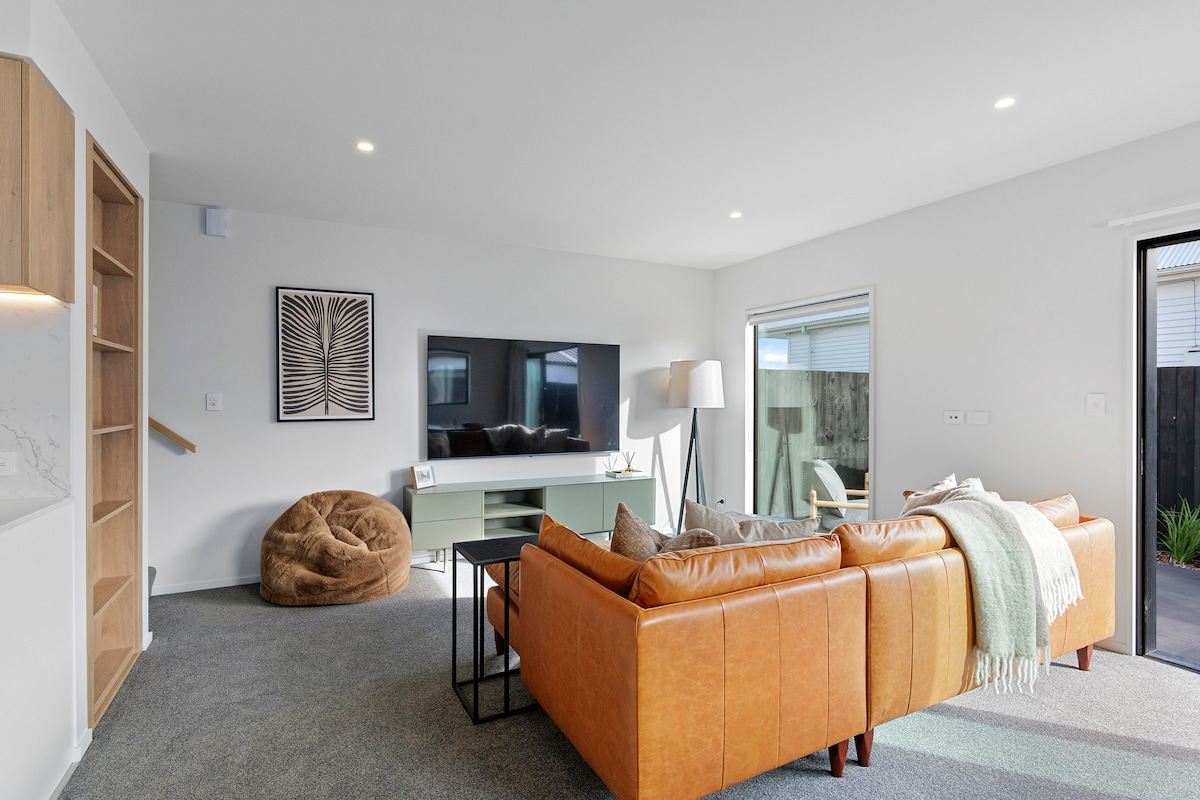 Popular Airbnb listing: Luxury Three Bedroom City Getaway in St Albans