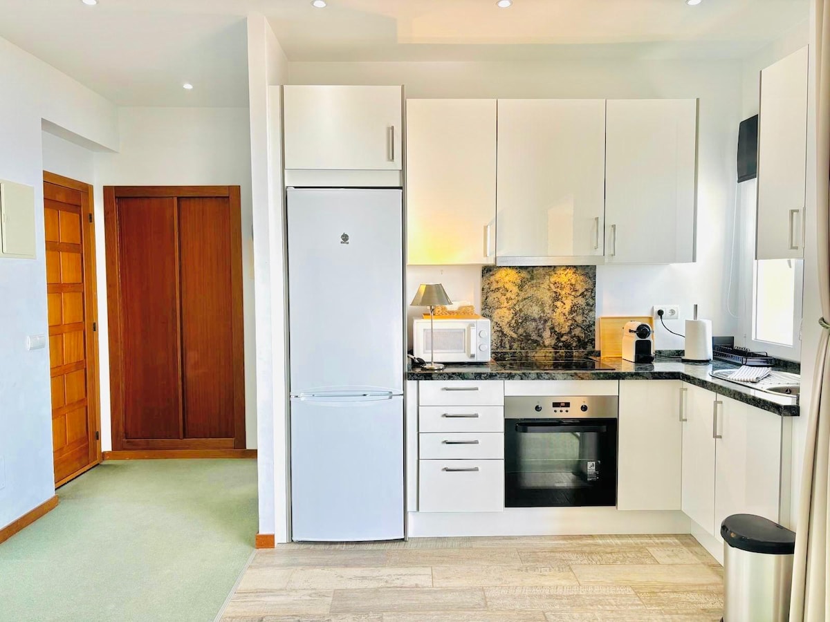 Panoramic South-facing Ocean View Marbella 3