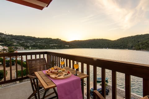 Studio Apartment Tramuntana