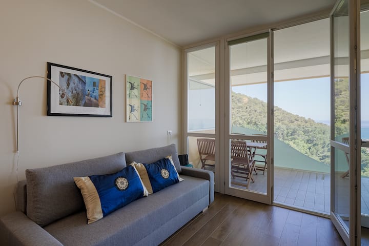 Vista Mare, Piscina, Garage, Wifi - Ventimiglia