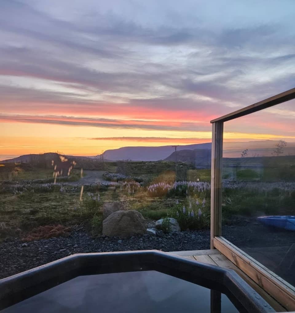 Iceland Luxury Vacation Rentals With Private Hot Tubs Reference: Reykjavík Iceland Vacation Rentals 5 Out Of 5